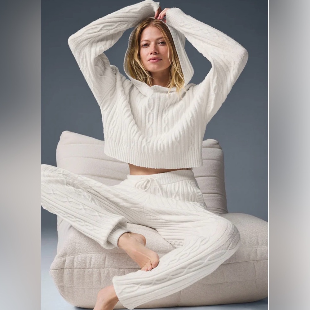 Alo Yoga Cable Knit Winter Bliss Ivory Hoodie size XS